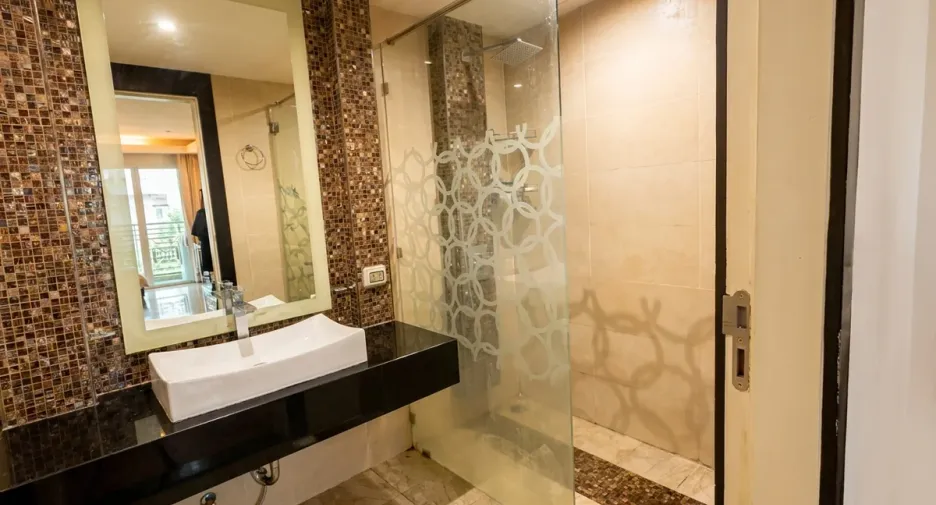 For sale 2 bedrooms condo in Bang Lamung, Chonburi