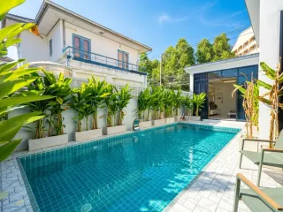 出租 和 出售 4 卧室 独立屋 在 Bang Lamung, Chon Buri