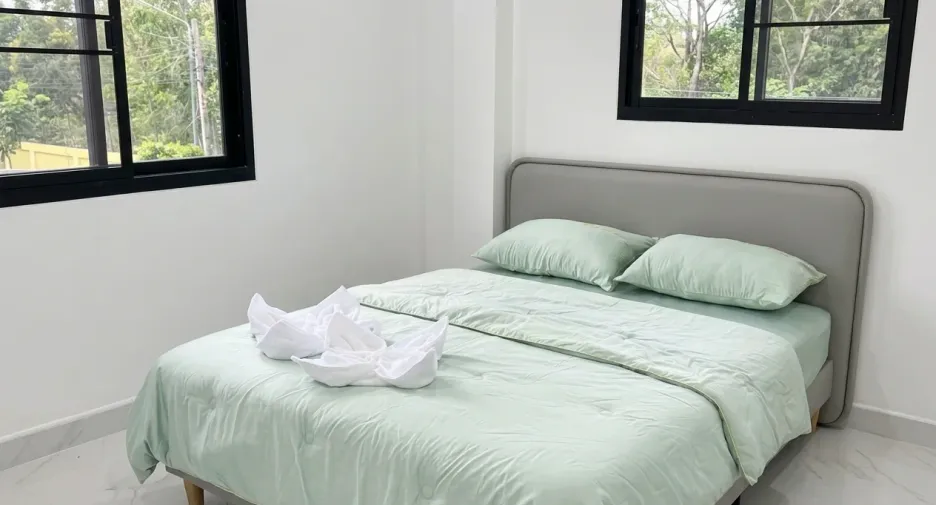 For rent and for sale 4 bedrooms house in Jomtien, Pattaya
