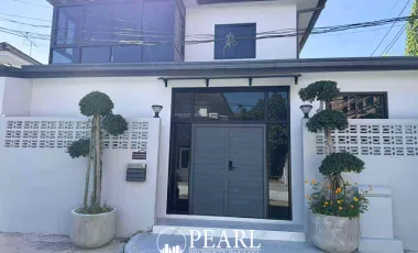 À louer et à vendre 4 chambres maison à Jomtien, Pattaya