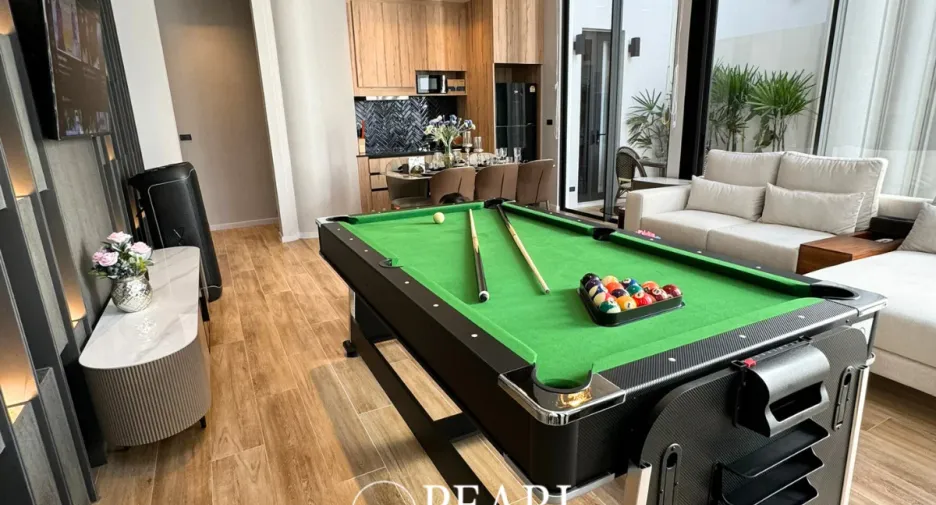For rent and for sale 4 bedrooms house in Bang Lamung, Chonburi