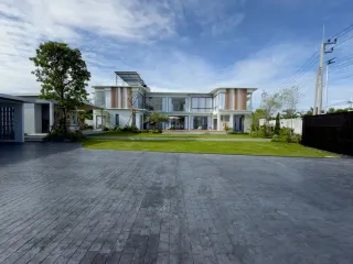 À vendre 5 chambres maison à Bang Lamung, Chonburi