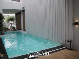 Haus zum Kauf mit 4 Zimmer in Jomtien, Pattaya
