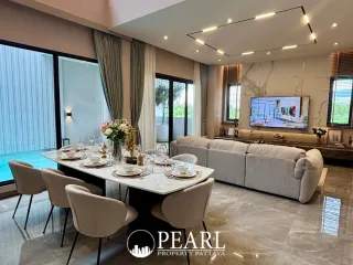 Haus zum Kauf mit 4 Zimmer in Jomtien, Pattaya
