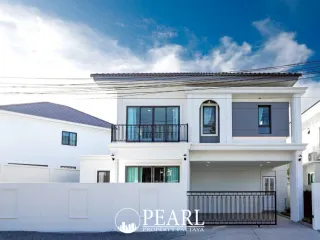 Haus zum Kauf mit 4 Zimmer in East Pattaya, Pattaya
