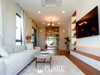 Haus zum Kauf mit 4 Zimmer in East Pattaya, Pattaya