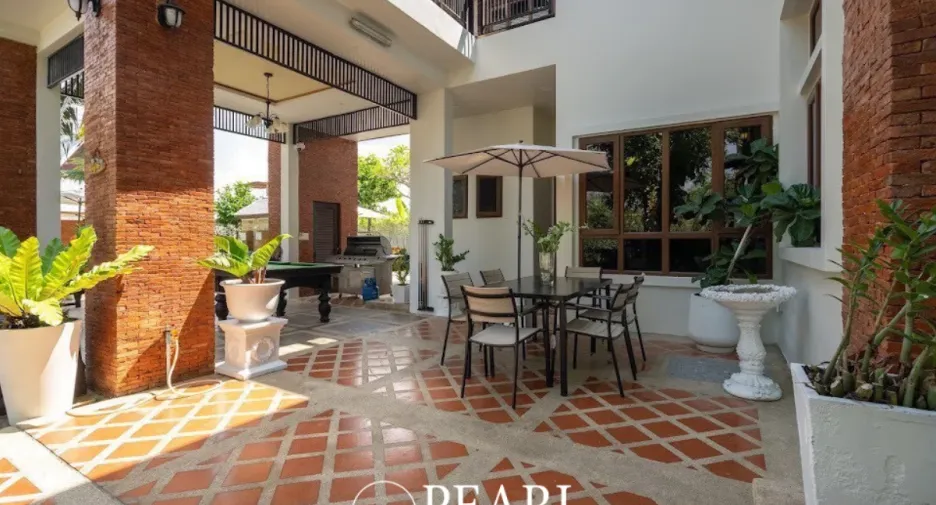 For sale 5 ベッドルーム house in Bang Lamung, Chonburi