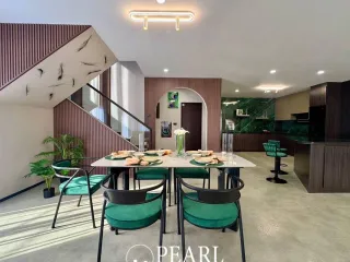 Haus zum Kauf mit 5 Zimmer in Bang Lamung, Chonburi