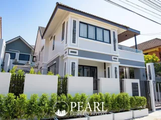 Casa en venta de 4 habitaciones en Bang Lamung, Chonburi