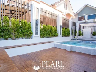 Casa en venta de 4 habitaciones en Bang Lamung, Chonburi