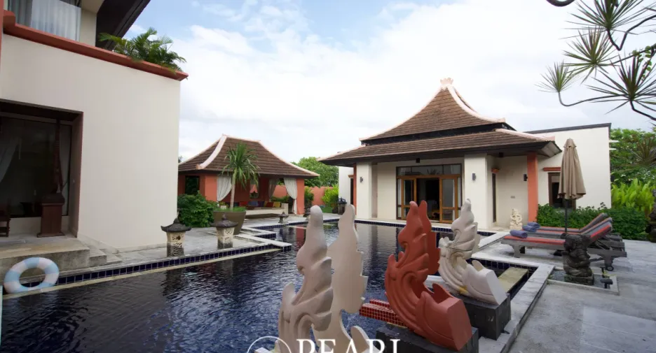 Haus zur Miete und zum Kauf mit 6 Zimmer in Bang Lamung, Chonburi