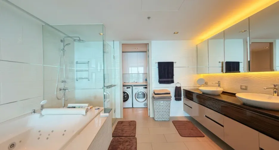 For sale 3 bedrooms condo in Bang Lamung, Chonburi