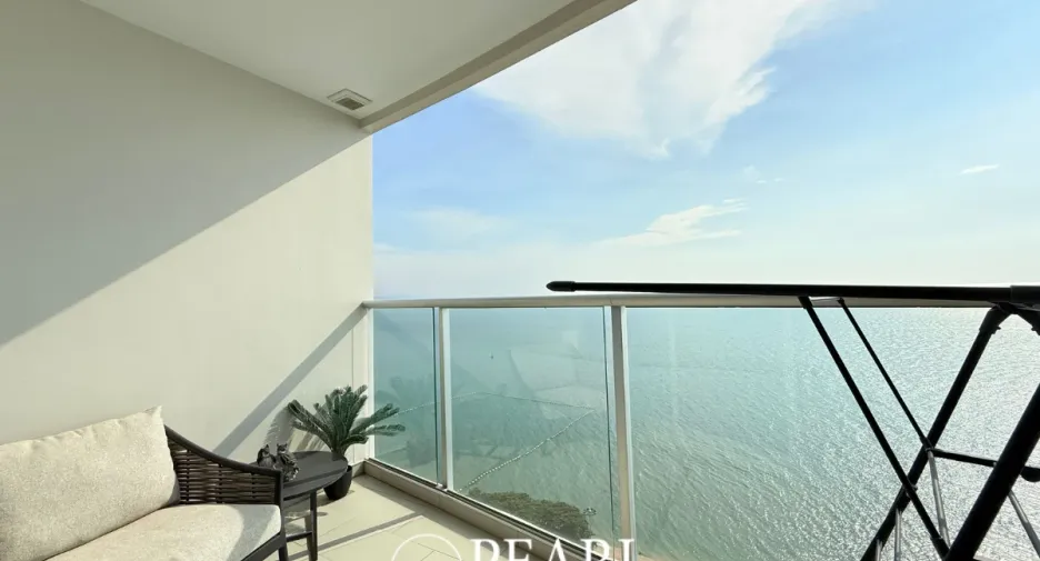 For sale 3 bedrooms condo in Bang Lamung, Chonburi