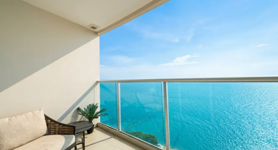 For sale 3 bedrooms condo in Bang Lamung, Chonburi