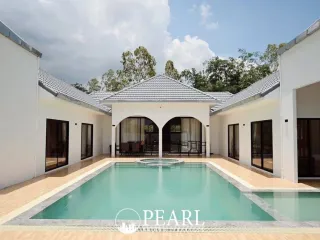 For sale 4 bedrooms house in Bang Lamung, Chonburi