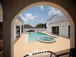 For sale 4 bedrooms house in Bang Lamung, Chonburi