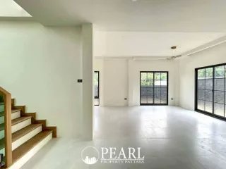 Casa en venta de 3 habitaciones en Bang Lamung, Chonburi