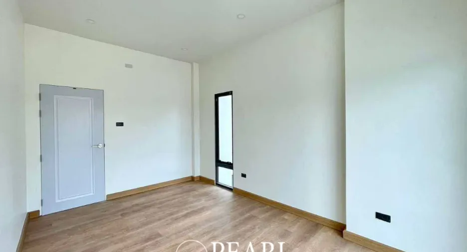 Haus zum Kauf mit 3 Zimmer in Bang Lamung, Chonburi