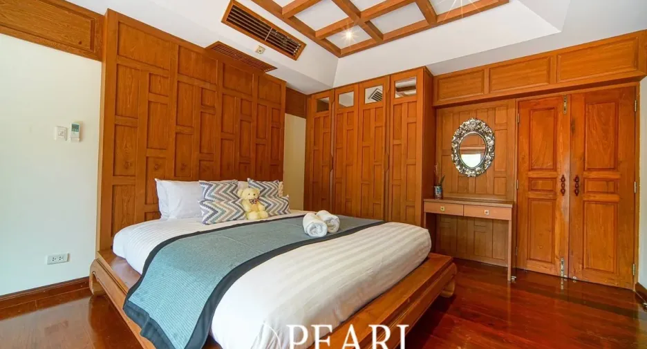 For sale 4 bedrooms house in Bang Lamung, Chonburi