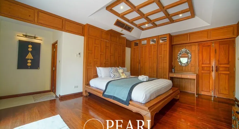 For sale 4 bedrooms house in Bang Lamung, Chonburi