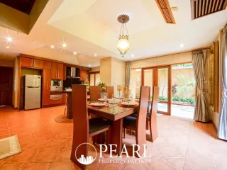 For sale 4 bedrooms house in Bang Lamung, Chonburi