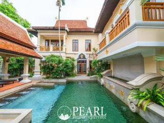 For sale 3 bedrooms house in Jomtien, Pattaya