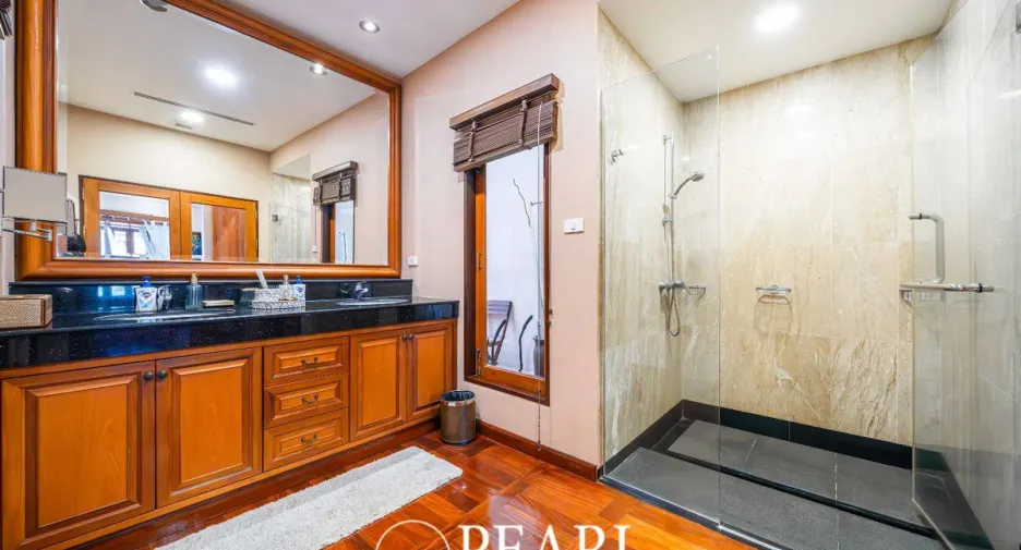 For sale 3 bedrooms house in Sattahip, Chonburi