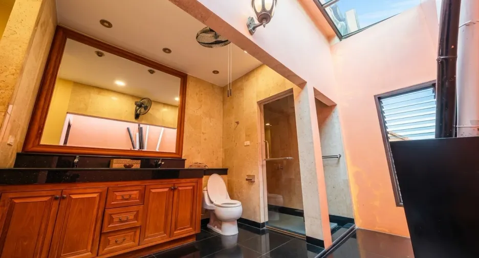 For sale 3 bedrooms house in Na Jomtien, Pattaya