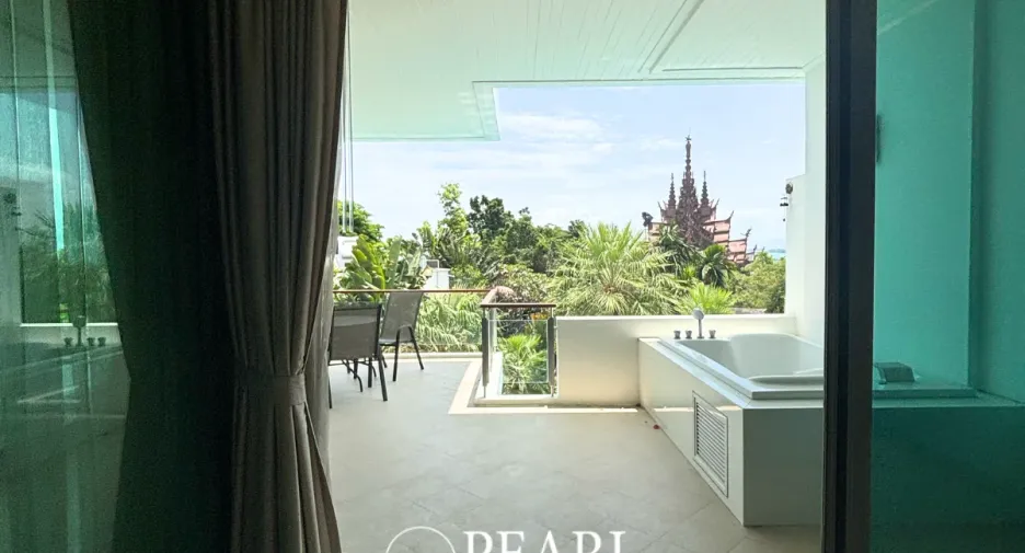 For sale 2 bedrooms condo in Bang Lamung, Chonburi