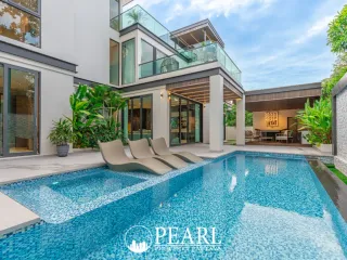 For sale 7 bedrooms house in Jomtien, Pattaya