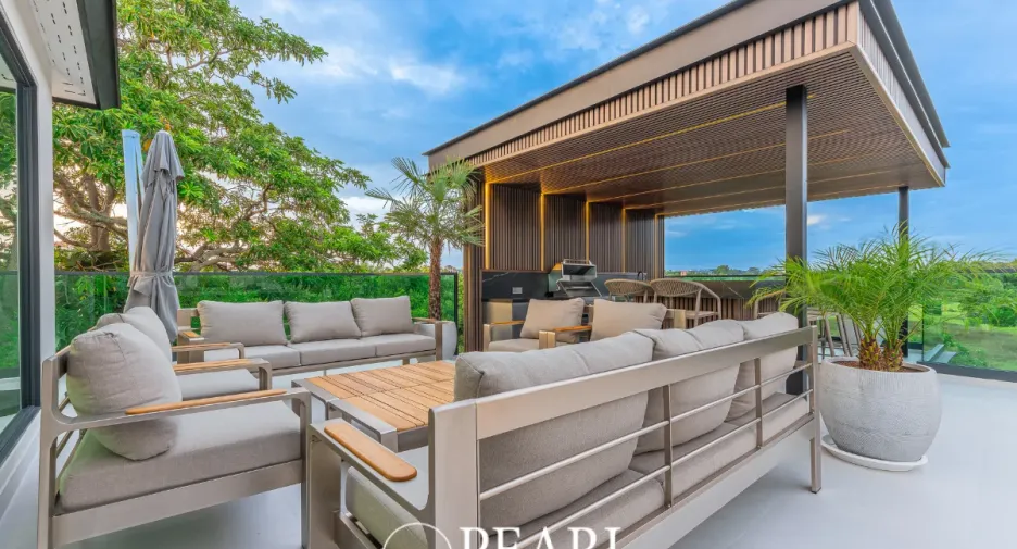 For sale 7 bedrooms house in Sattahip, Chonburi
