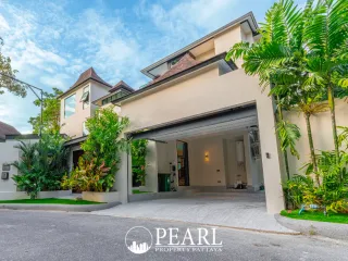 For sale 7 bedrooms house in Jomtien, Pattaya