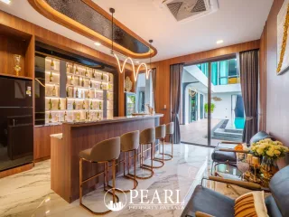 Haus zum Kauf mit 6 Zimmer in Bang Lamung, Chonburi
