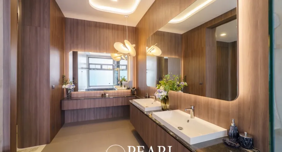 Casa en venta de 6 habitaciones en Bang Lamung, Chonburi