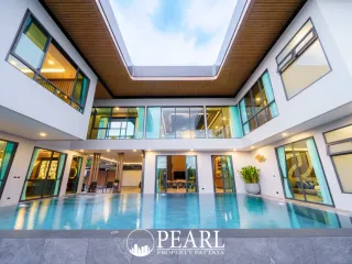 Haus zum Kauf mit 6 Zimmer in Bang Lamung, Chonburi