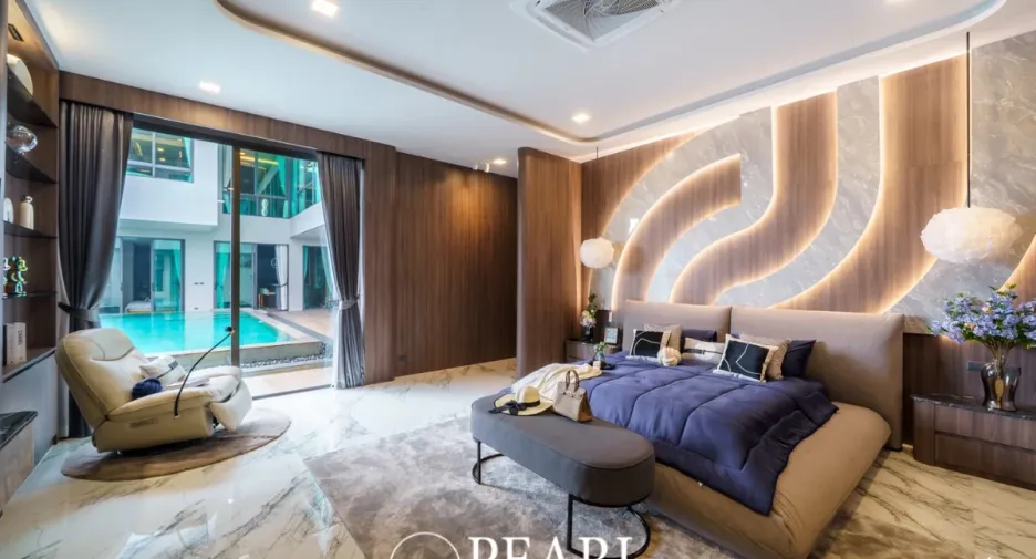 Casa en venta de 6 habitaciones en Bang Lamung, Chonburi