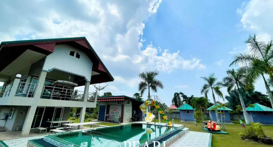 À vendre 8 chambres maison à Sattahip, Chonburi