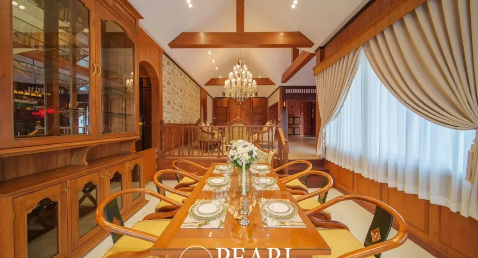 For sale 4 bedrooms house in Bang Lamung, Chonburi