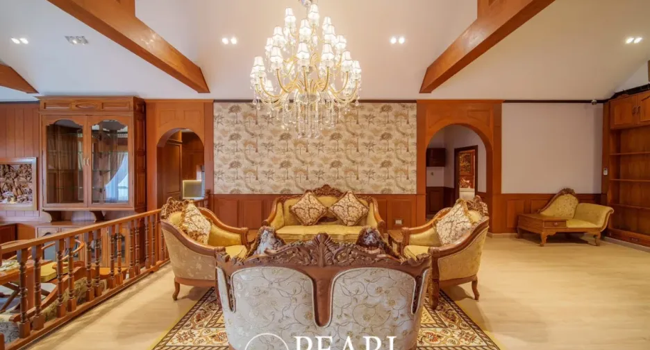 For sale 4 bedrooms house in Bang Lamung, Chonburi