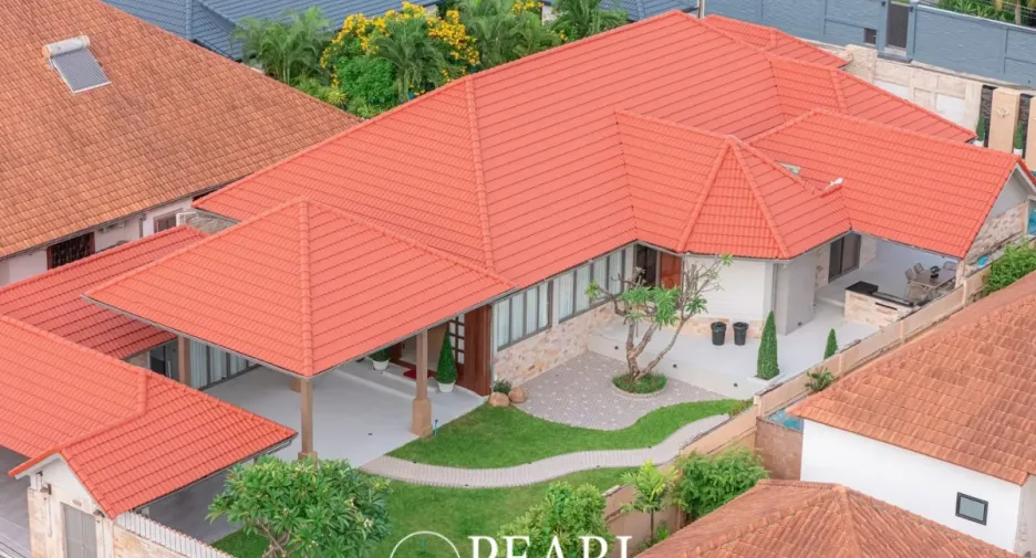 For sale 4 bedrooms house in Bang Lamung, Chonburi