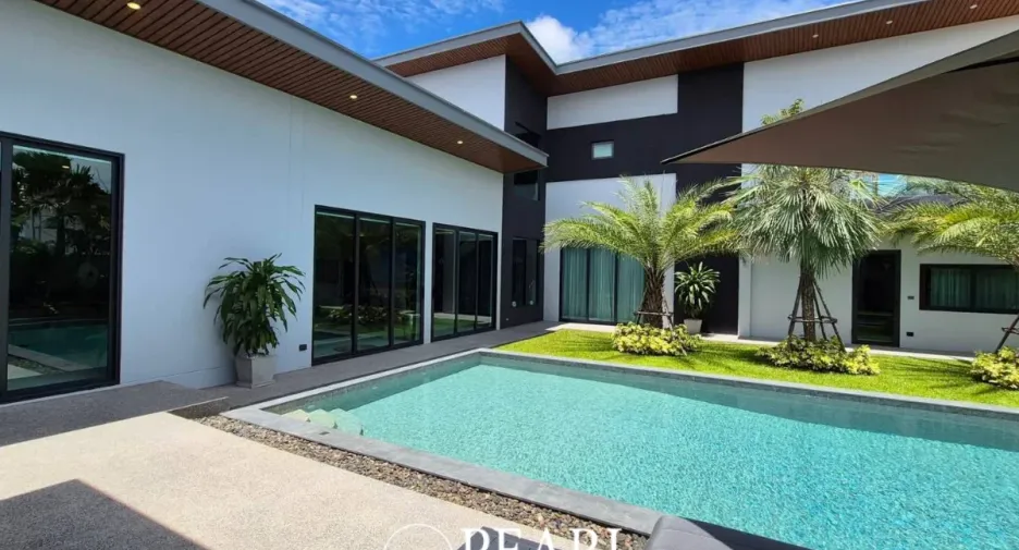 For sale 6 bedrooms house in Bang Lamung, Chonburi