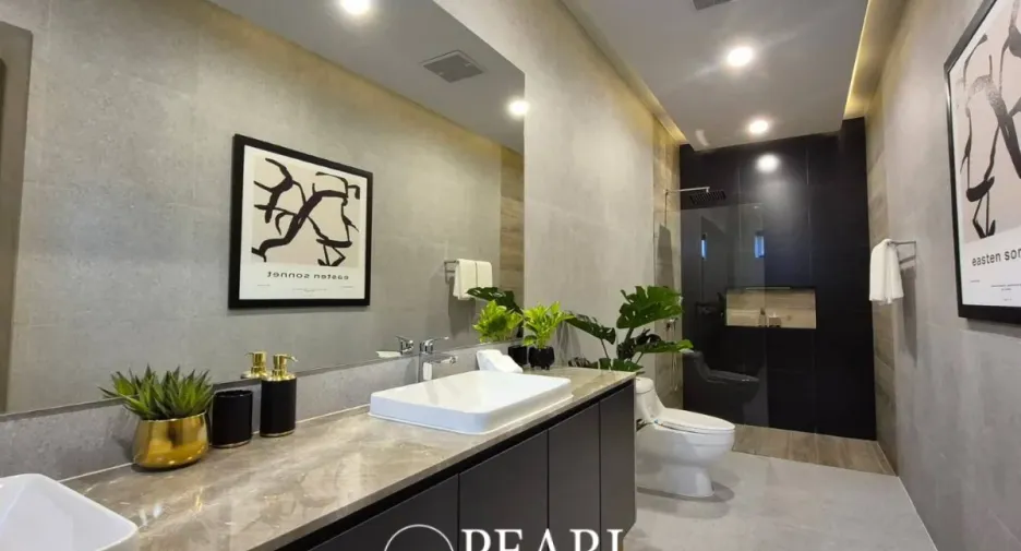 For sale 6 bedrooms house in Bang Lamung, Chonburi