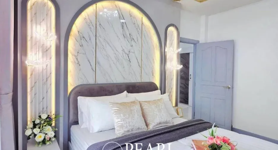 For sale 4 ベッドルーム house in Bang Lamung, Chonburi