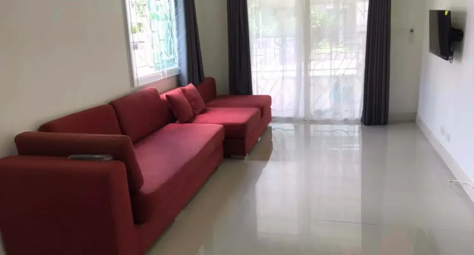 For sale and for rent 3 bedrooms townhouse in Thalang, Phuket