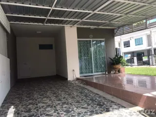Reihenhaus zum Kauf und zur Miete mit 3 Zimmer in Thalang, Phuket