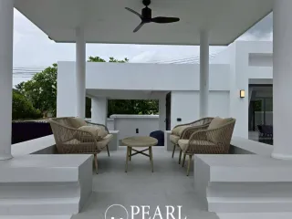 Haus zum Kauf mit 5 Zimmer in Bang Lamung, Chonburi