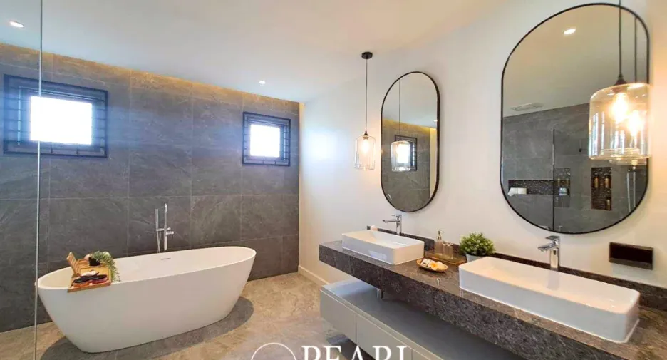 Haus zum Kauf mit 5 Zimmer in Bang Lamung, Chonburi