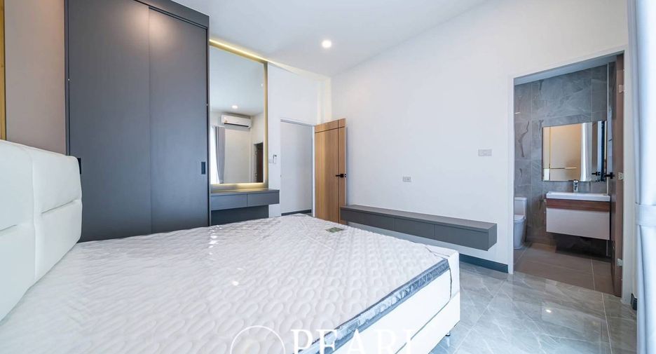 For sale 5 bedrooms house in Bang Lamung, Chonburi
