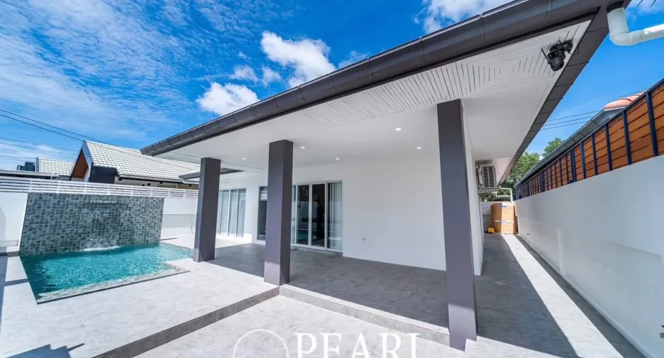For sale 5 bedrooms house in Bang Lamung, Chonburi