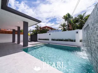 For sale 5 bedrooms house in Bang Lamung, Chonburi